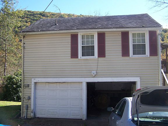 2nd image of 1758 Old West Creek Rd