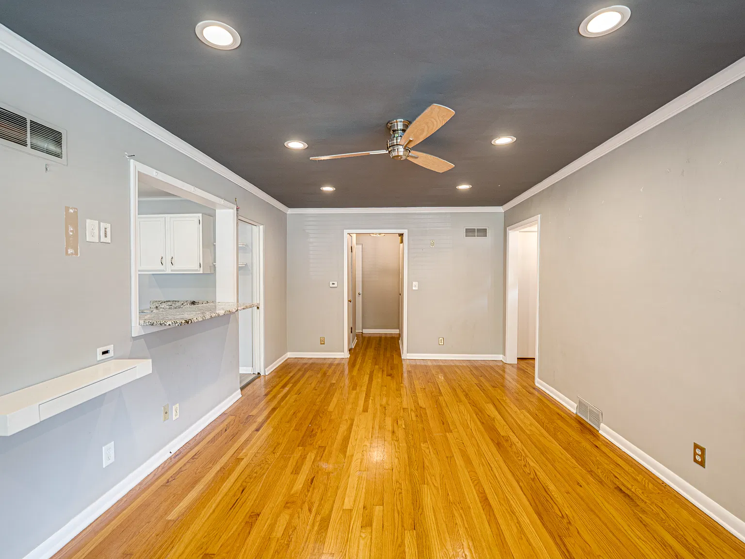 3 bed, 1512 sqft, $2,600 — Photo 4