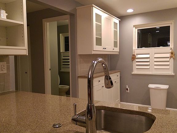 4th image of 705 Newton Sq