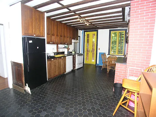 Rented by Townsley & Gay, LLC | media 45