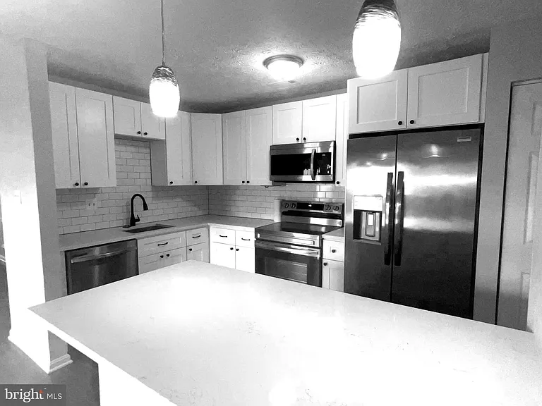 2137 Wainwright Ct #1C — Photo 14