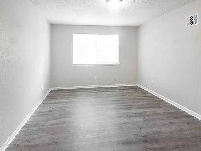 23710 Farm Hill Rd — Photo 16