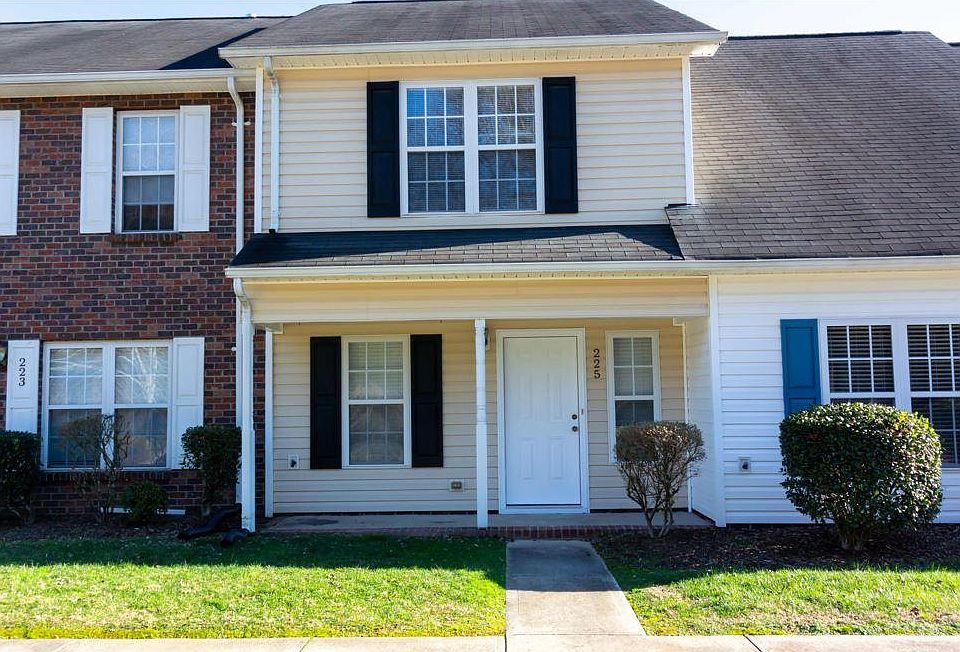 1st image of 225 Linkside Ct SE