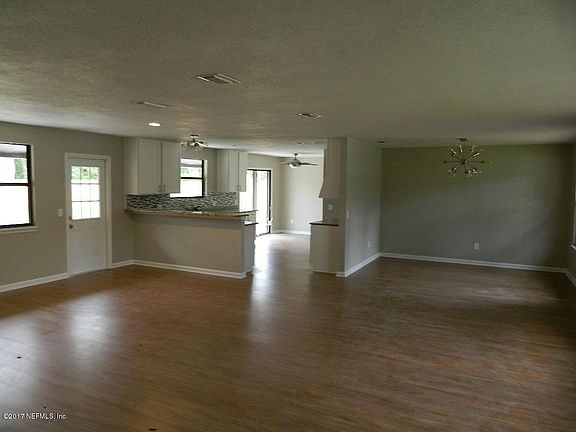 4th image of 8166 Veracruz Dr