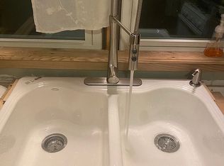 205 E Cummins St, Tecumseh, MI 49286