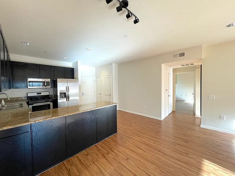 5827 Carlton Way #203 — Photo 7