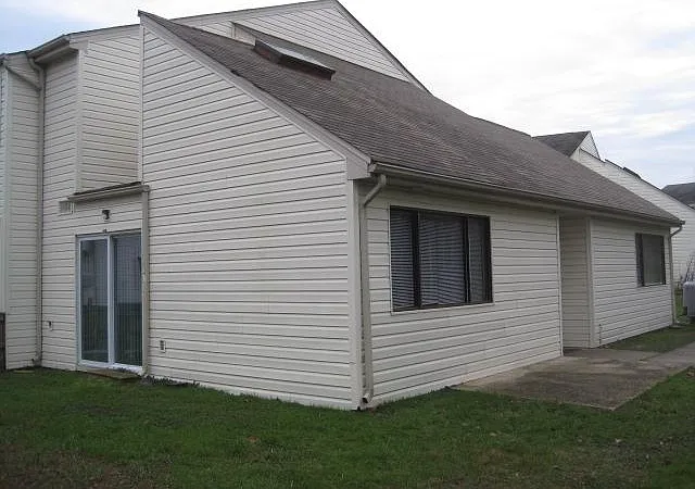 1004 Crimson Tree Way #A — Photo 5