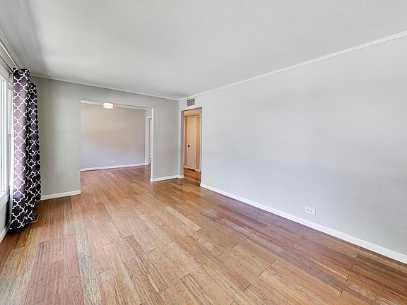 2nd image of 607 N Edgewood Ave