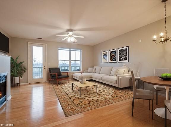 2nd image of 1781 Tudor Ln Unit 107
