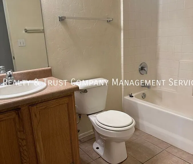 4046 E Fairmount St #2 — Photo 6