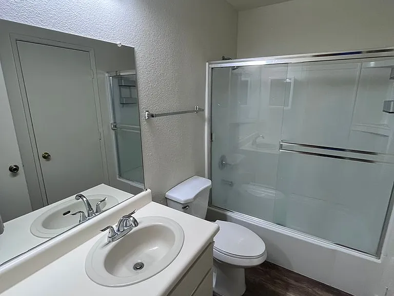 9127 Newhall Dr #39 — Photo 9
