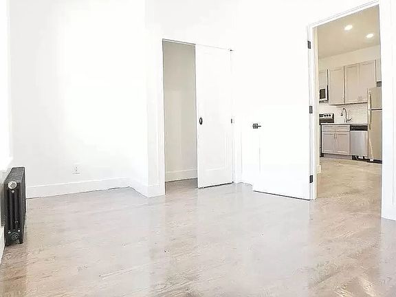 5th image of 53-23 Roosevelt Ave #4B