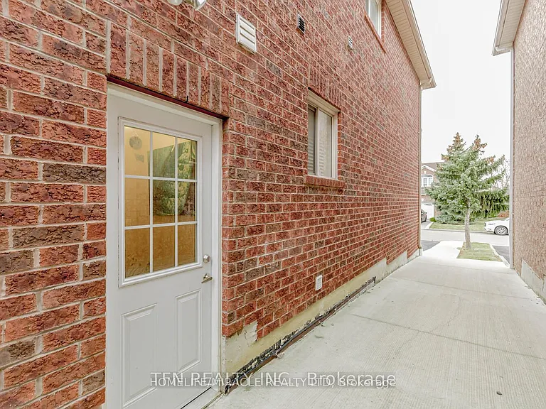5547 Wheatland Ct — Photo 12