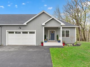 7 River Oaks Way #2, Falmouth, ME 04105