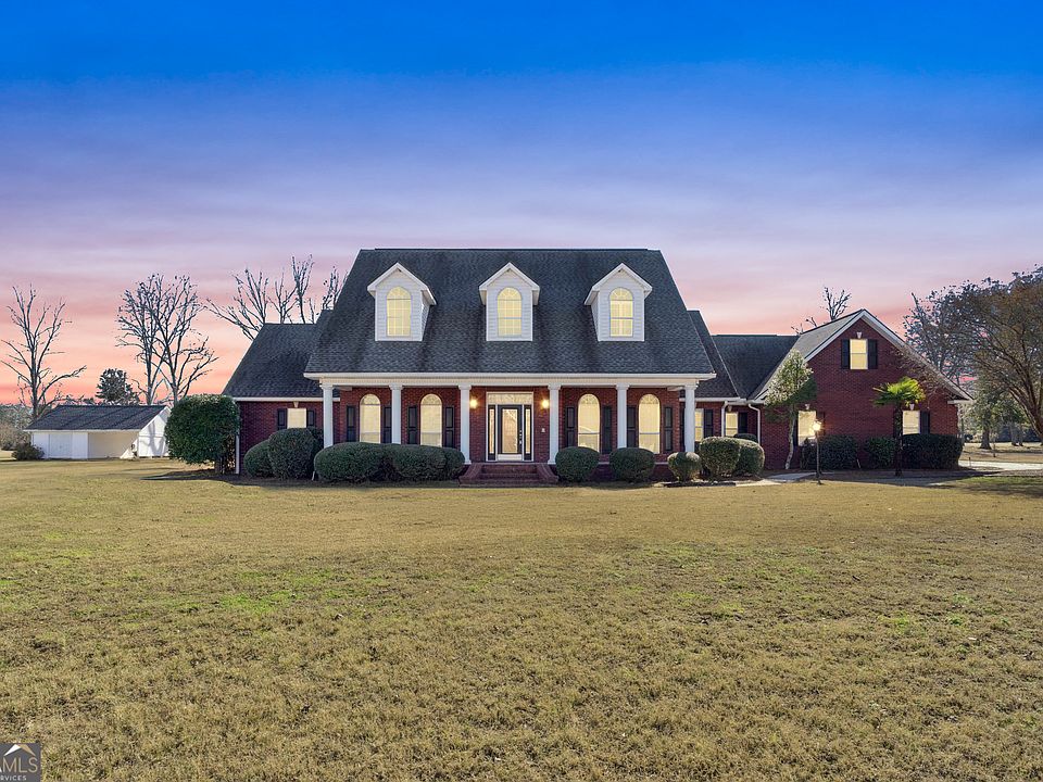 1st image of 3951 Golfview Dr