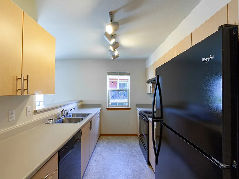 Renwood Apartment Homes — Photo 23