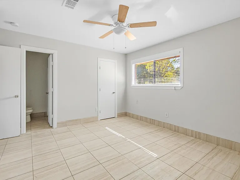501 Ladd St — Photo 25