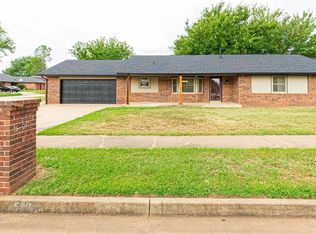 509 N Morgan Dr, Moore, OK 73160