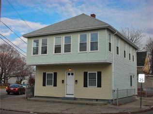 319 Kenyon Ave, Pawtucket, RI 02861