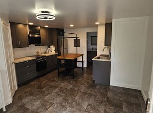 45 N 200 W, Ferron, UT 84523