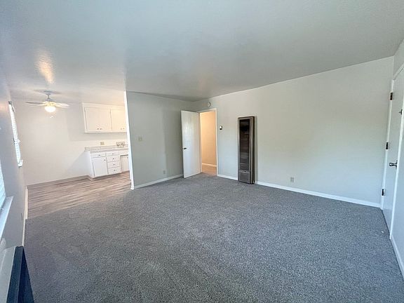 4th image of 2517 W St #7
