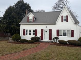 4 Harrington Rd, Winchester, MA 01890