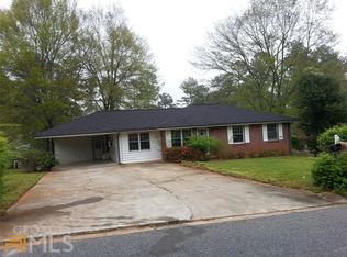 886 Hickory Dr, Monroe, GA 30656