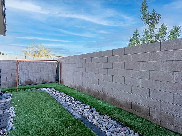 7890 Aurora Sky St #2 — Photo 46