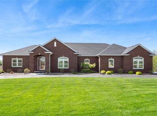 600 Covington Dr, Waterloo, IL 62298