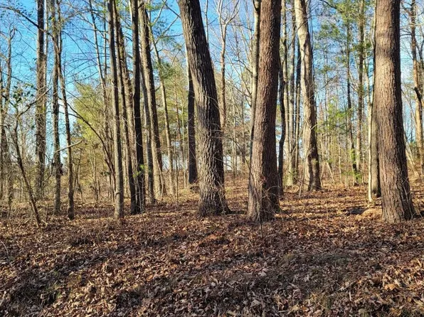 5 Boyd Rd, Benton, TN 37307