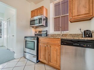 1131 D St NE #1B, Washington, DC 20002