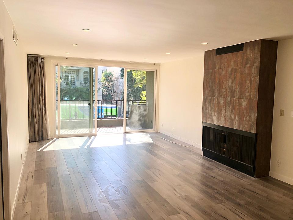 1st image of 11687 Montana Ave APT 102