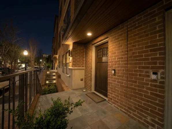 2420 Hugo St APT 3, Dallas, TX 75204