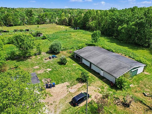 4th image of 534 Woodside Dr