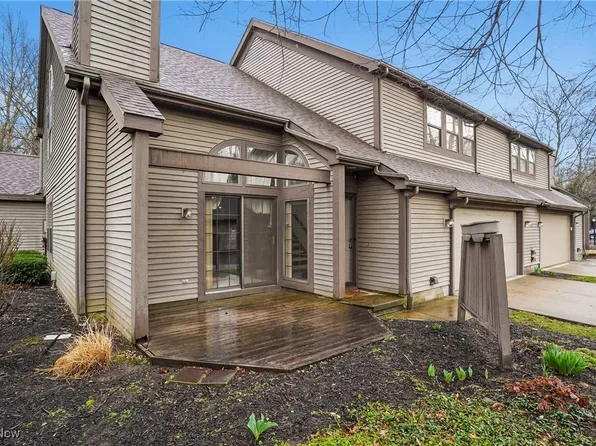1203 Red Tail Hawk Ct Unit 4, Youngstown, OH 44512