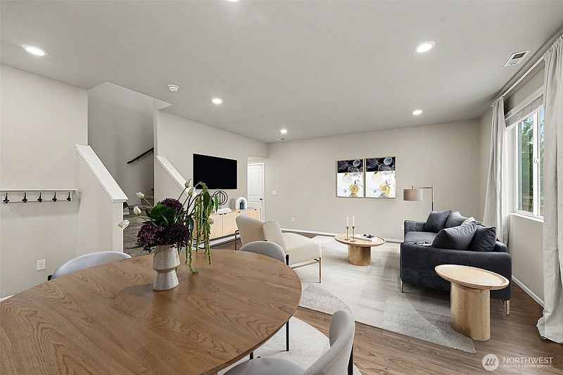 2nd image of 3446 Hera Street NE
