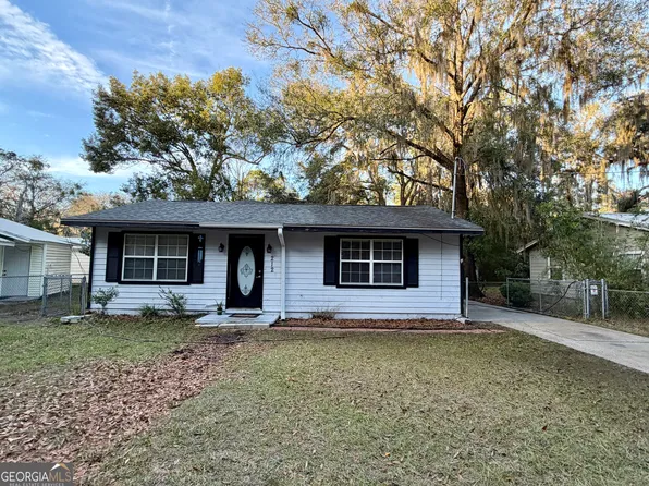 212 E Hilton Ave, Kingsland, GA 31548