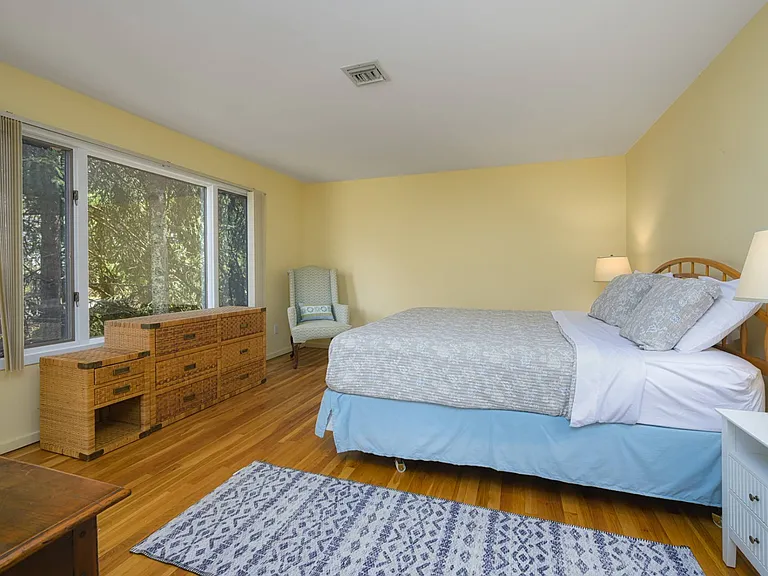 47 Spring Pond Ln — Photo 20