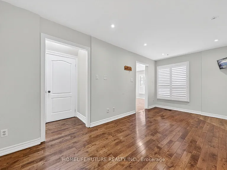 37 Elson St #UPPER — Photo 17