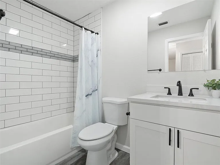 4343 NW 80th Ave #7 — Photo 22