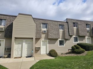 405 Blackhawk Rd APT 20, Beaver Falls, PA 15010