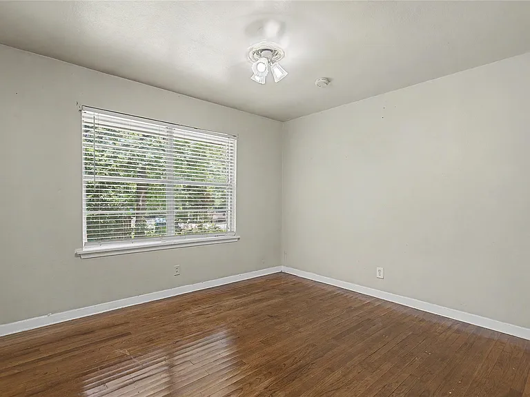802 Cline St — Photo 15