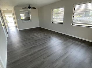 27600 Southview Dr, Bonita Springs, FL 34135