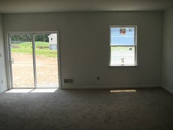 4th image of 4271 Wood Dr
