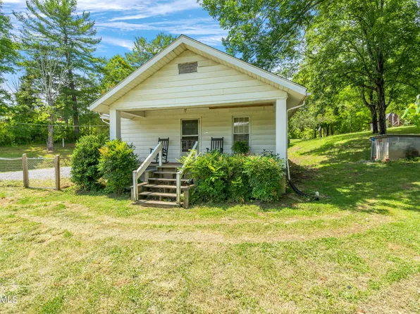 1296 Allensville Rd, Sevierville, TN 37876