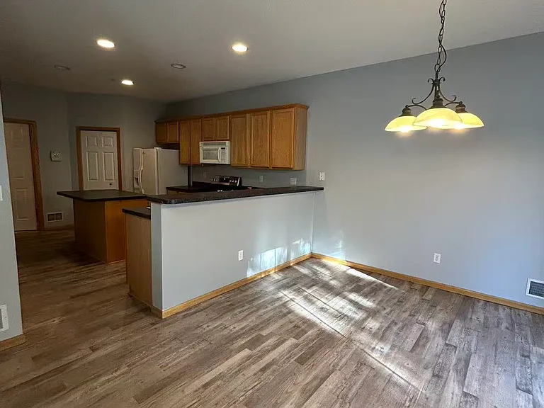 13700 54th Ave N #401 — Photo 5