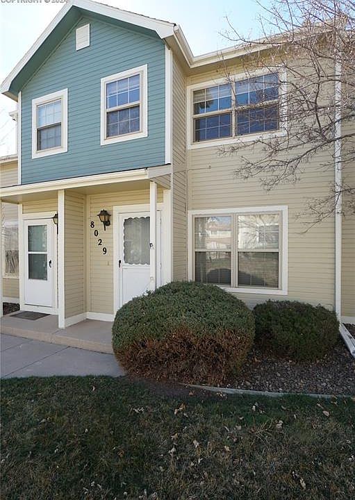 1st image of 8029 Lexington Park Dr