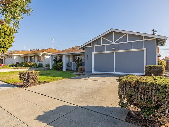 2nd image of 3276 Andora Dr