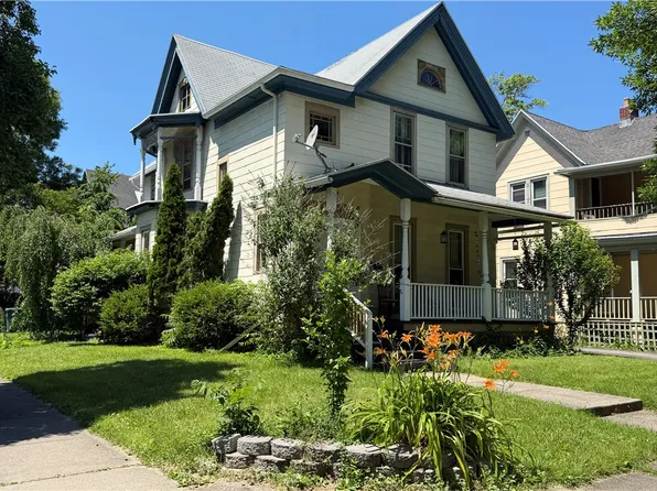 39 Edmonds St, Rochester, NY 14607
