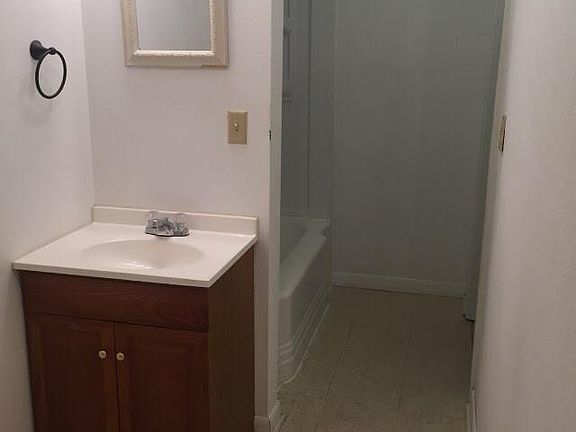 3rd image of 215 Leona St APT 3